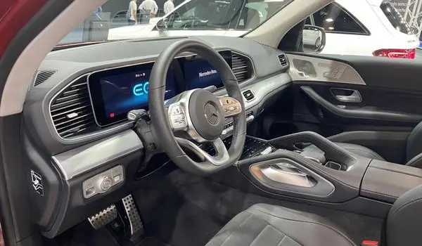 Mercedes-Benz GLE SUV (V167)-3