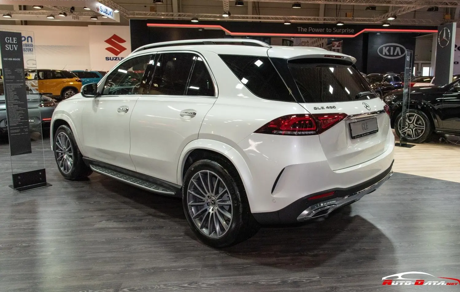 Mercedes-Benz GLE SUV (V167)-5