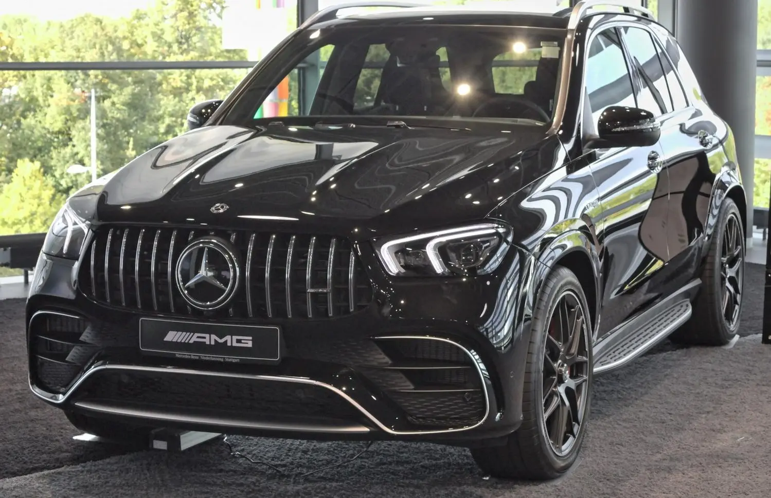 Mercedes-Benz GLE SUV (V167)-8