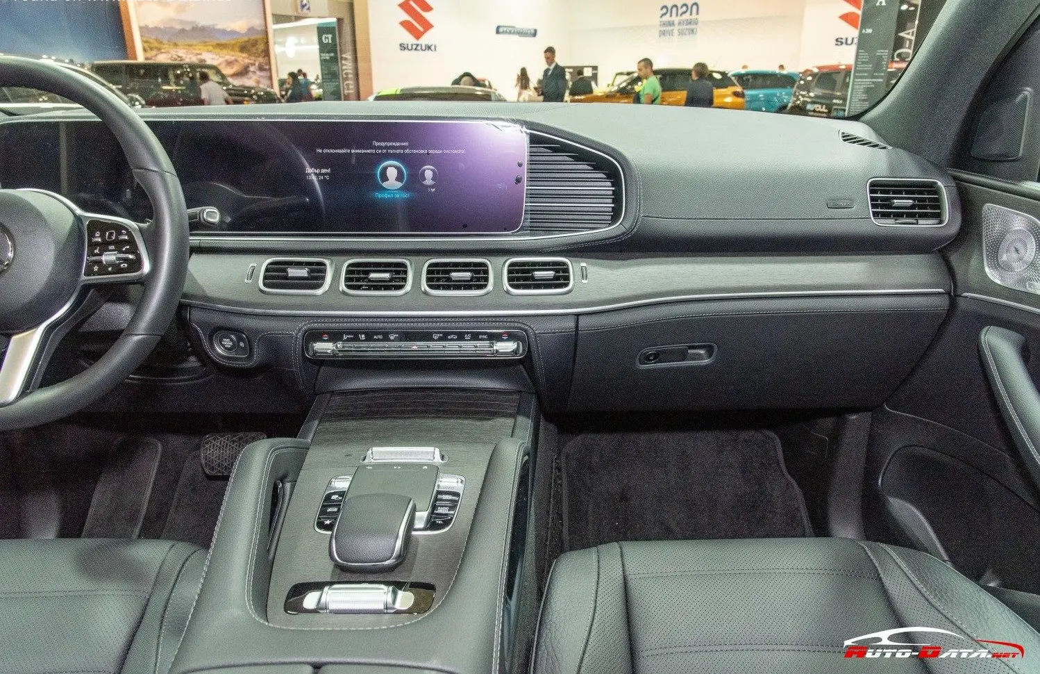 Mercedes-Benz GLE SUV (V167)-11