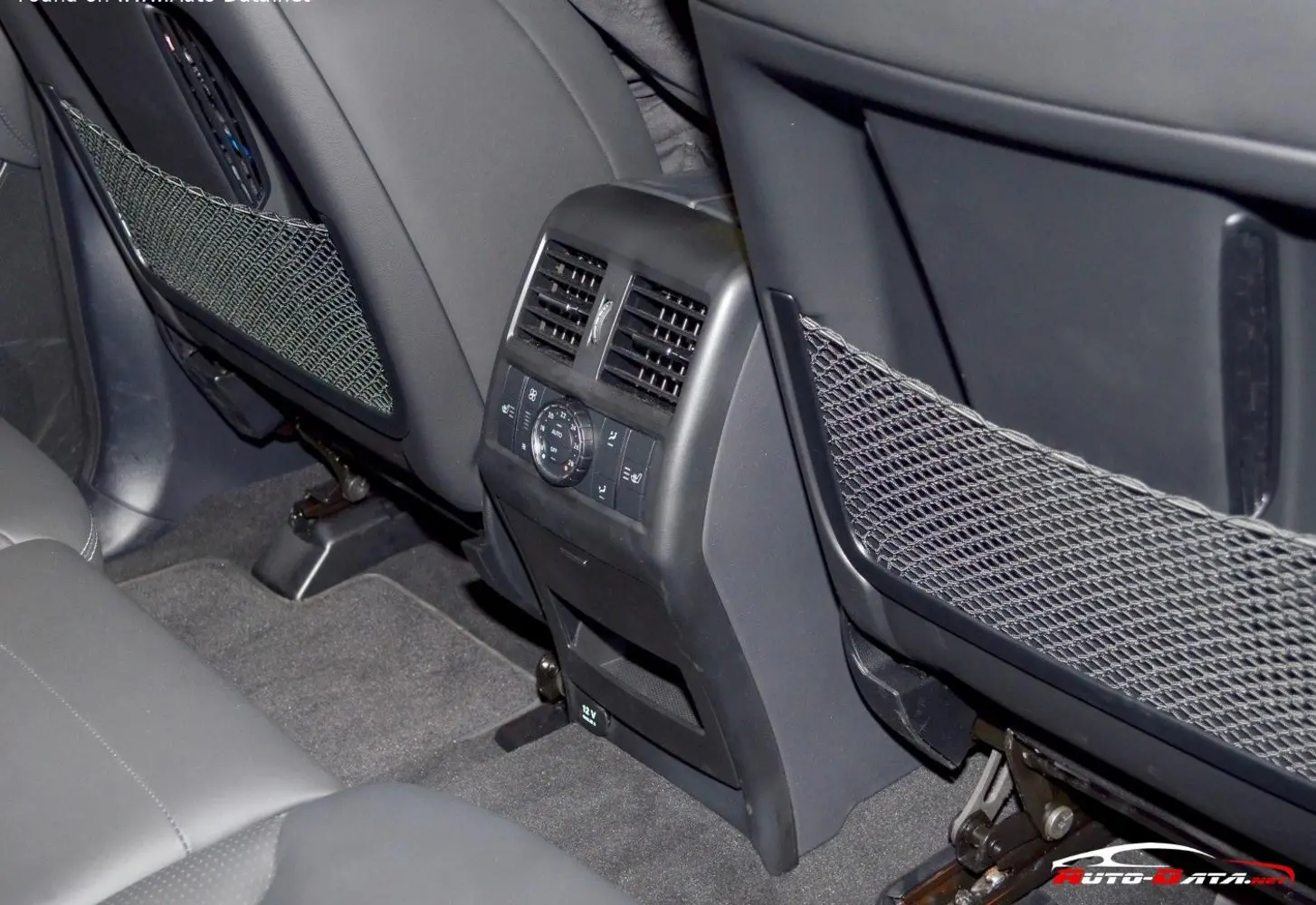 Mercedes-Benz GLE SUV (W166)-5