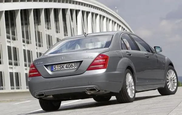 Mercedes-Benz S-Класс (W221, facelift 2009)-2