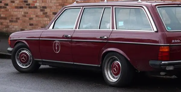 Mercedes-Benz S123-7