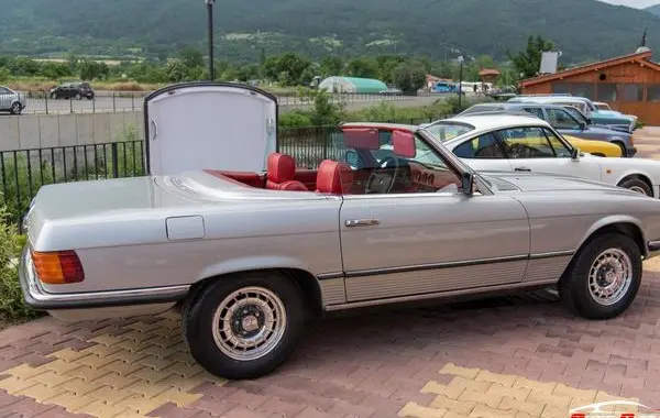 Mercedes-Benz SL (R107)-6