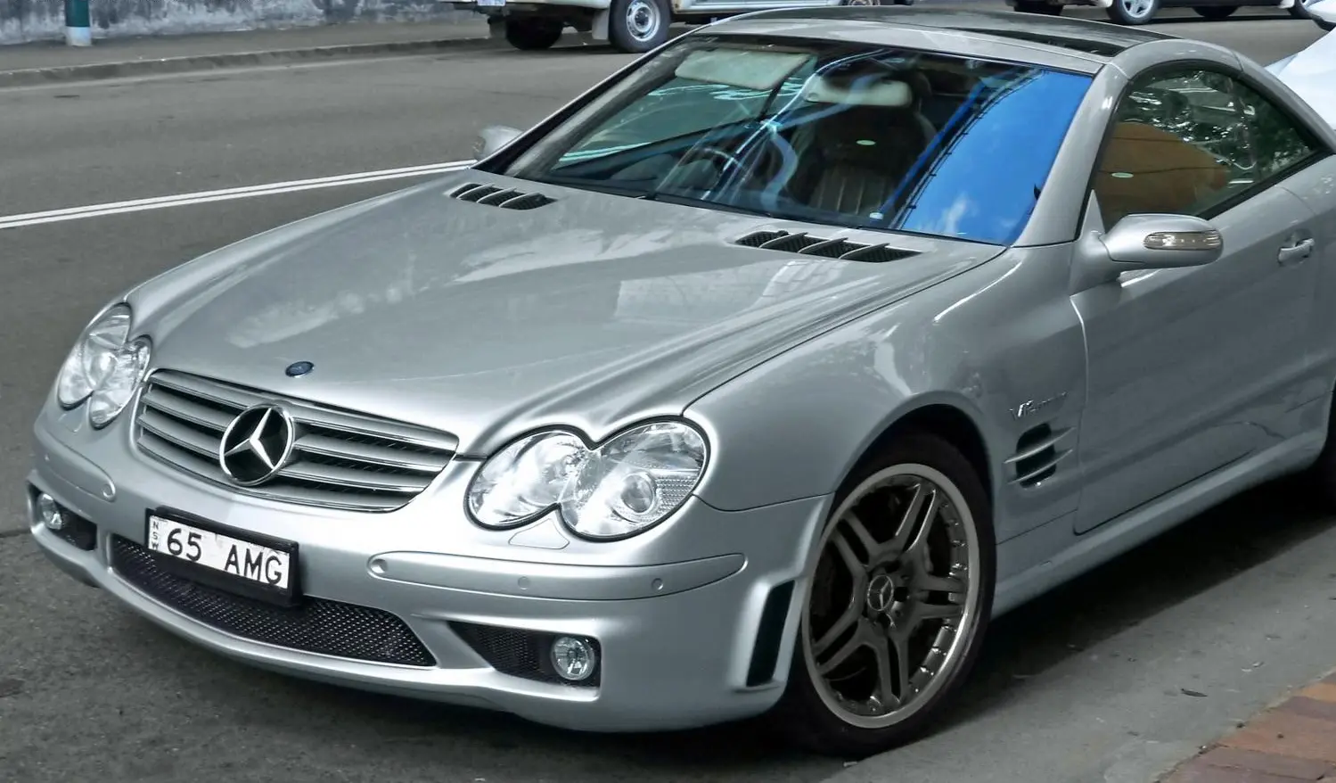 Mercedes-Benz SL (R230)-0