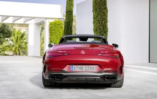 Mercedes-Benz SL (R232)-8