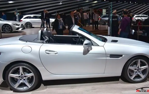 Mercedes-Benz SLC (R172 facelift 2016)-9