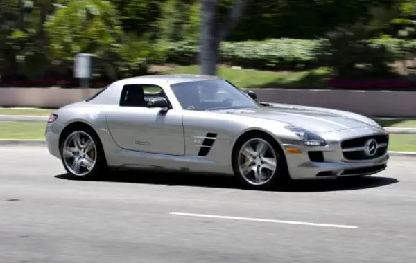 Mercedes-Benz SLS AMG Coupe (C197)-5