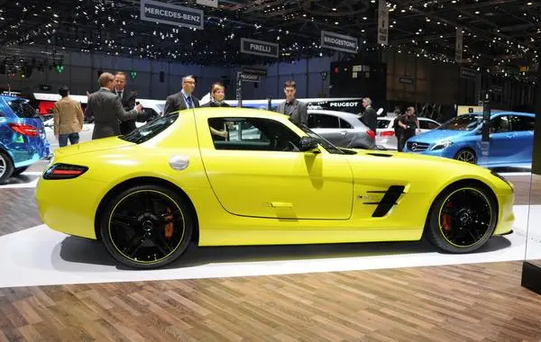 Mercedes-Benz SLS AMG Coupe (C197)-3