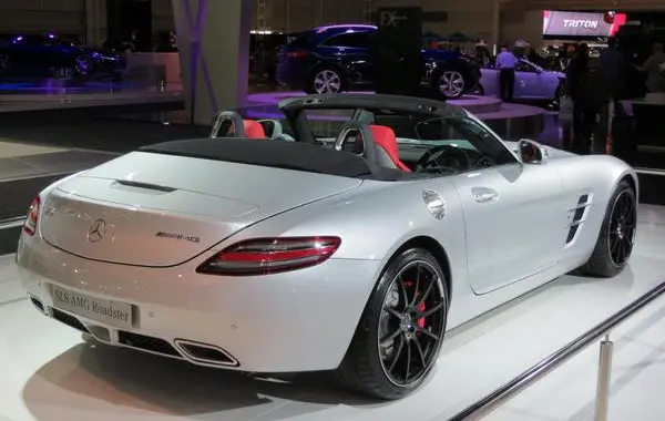 Mercedes-Benz SLS AMG Roadster (R197)-0
