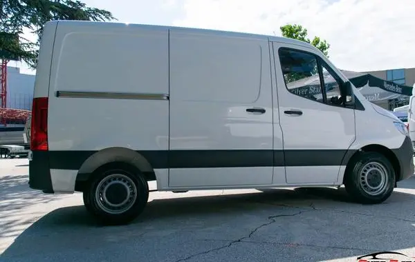 Mercedes-Benz Sprinter Panel Van Compact (W907/W910)-1