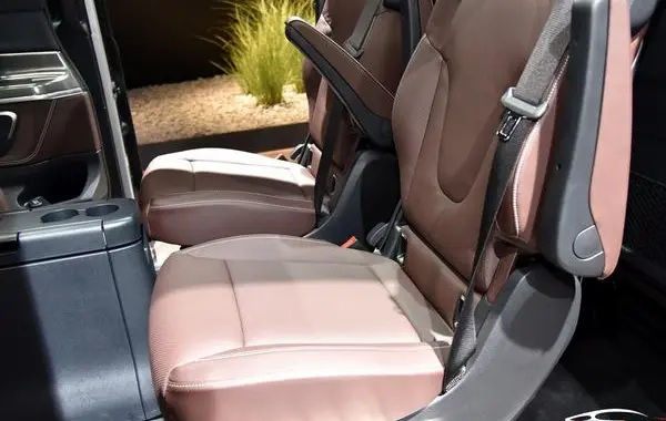 Mercedes-Benz V-Класс (V447)-3