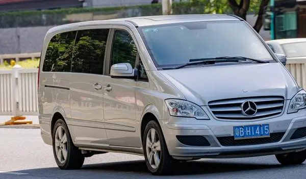 Mercedes-Benz Viano (W639, facelift 2010)-2