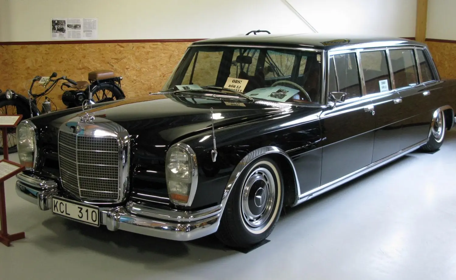 Mercedes-Benz W100 Pullman-6
