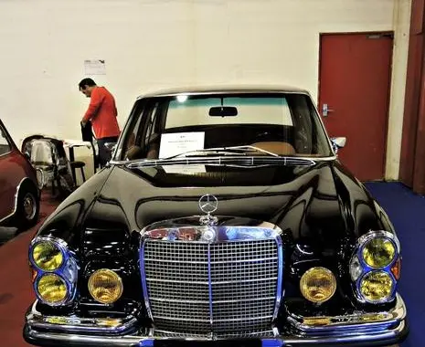 Mercedes-Benz W109 SEL