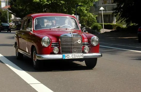 Mercedes-Benz W120 Sedan (facelift 1959)-0