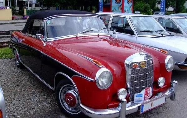 Mercedes-Benz W128 Cabriolet