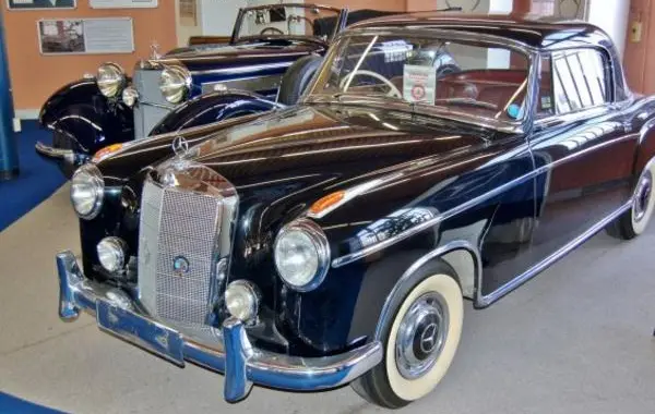 Mercedes-Benz W128 Coupe