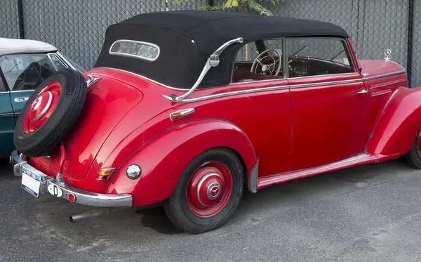 Mercedes-Benz W187 Cabriolet B-3