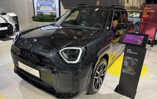 Mini Aceman (J05)