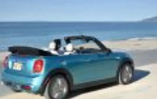 Mini Convertible (F57)-1
