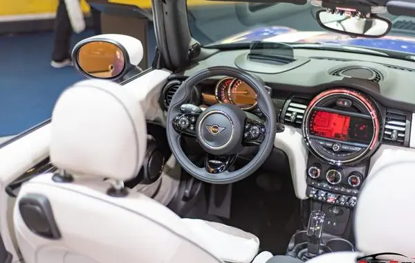 Mini Convertible (F57, facelift 2018)-4