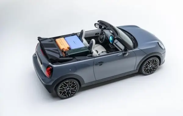 Mini Convertible (F67)-4