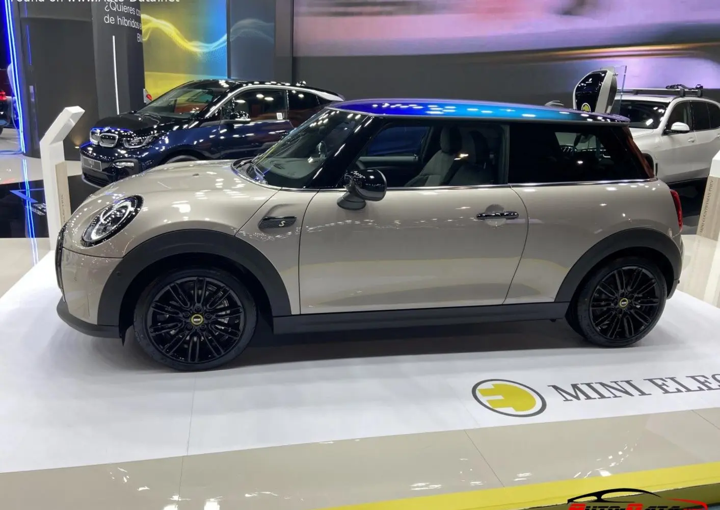 Mini Electric Cooper SE (F56, facelift 2021)-0