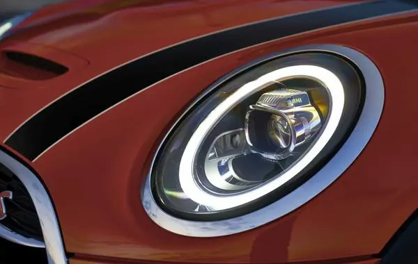 Mini Hatch (F56, facelift 2018) 3-door-8
