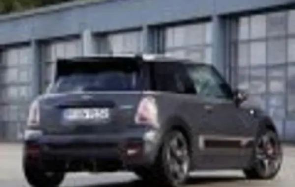 Mini Hatch (R56)-1