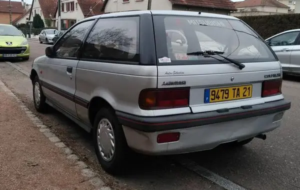 Mitsubishi Colt III (C50)-0
