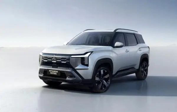 Mitsubishi Destinator