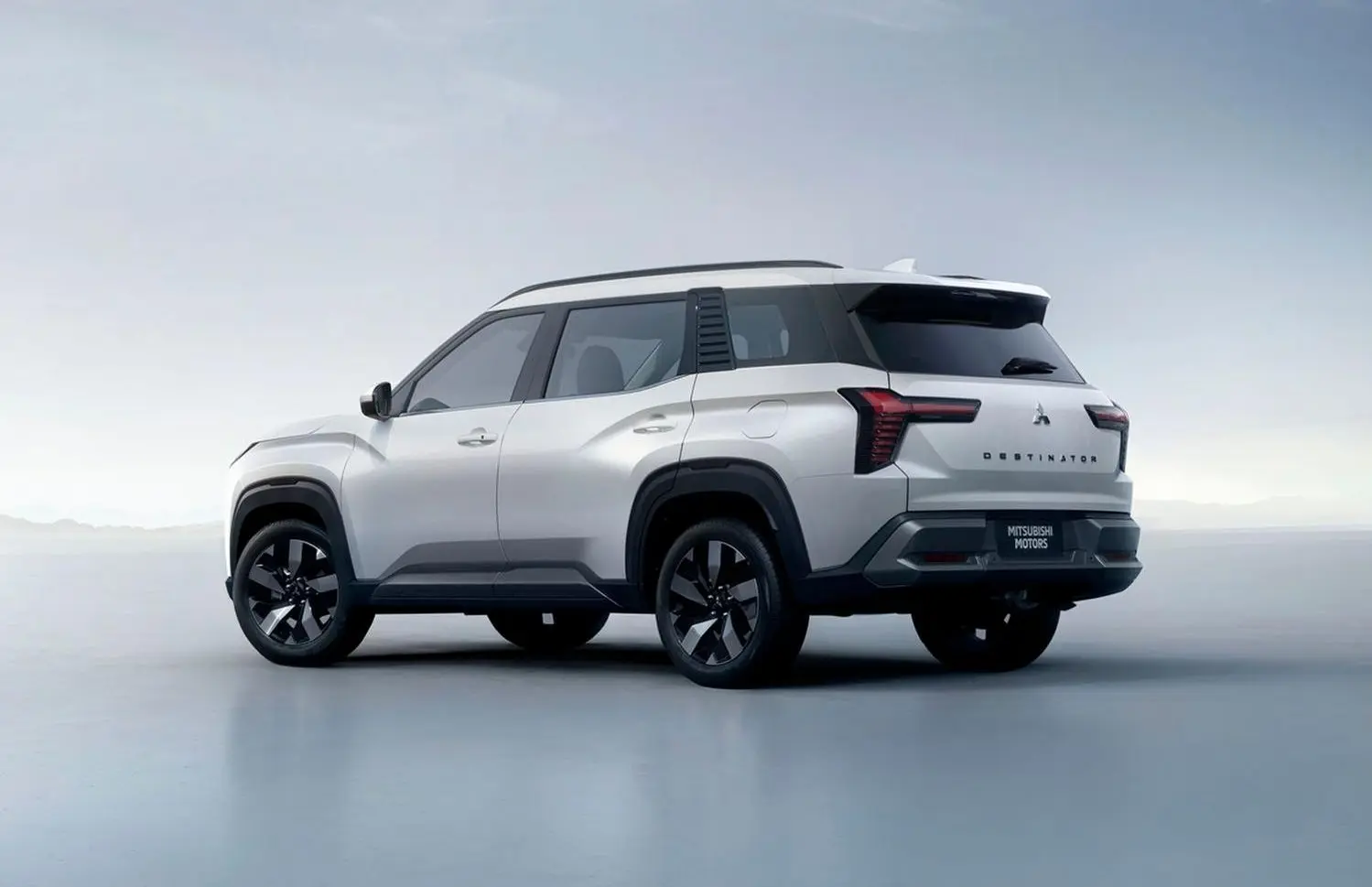 Mitsubishi Destinator-8