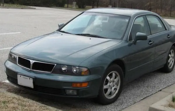 Mitsubishi Diamante II