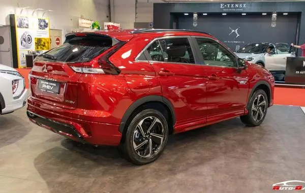 Mitsubishi Eclipse Cross I (facelift 2021)-6