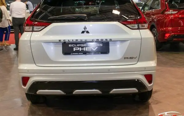 Mitsubishi Eclipse Cross I (facelift 2021)-4