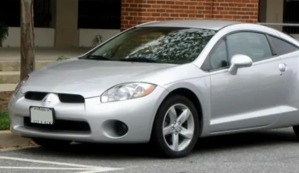 Mitsubishi Eclipse IV (4G)