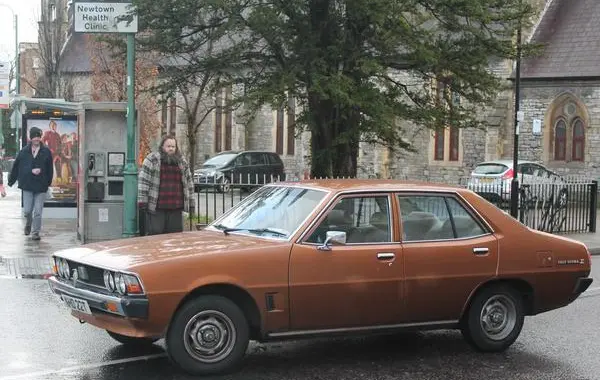 Mitsubishi Galant III-4