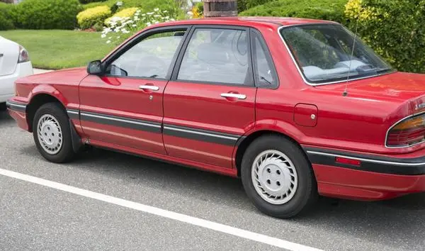 Mitsubishi Galant VI-1