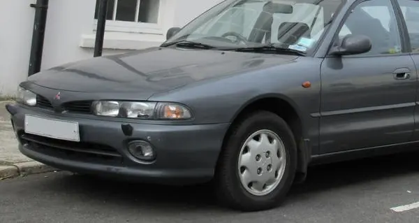 Mitsubishi Galant VII Hatchback-1
