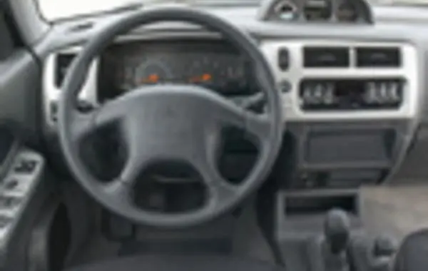 Mitsubishi L200 III Double Cab-4