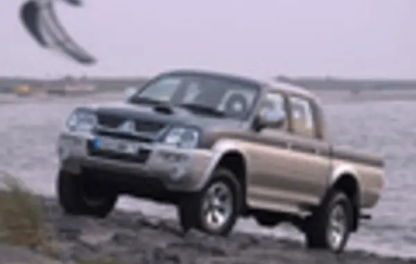 Mitsubishi L200 III Double Cab-6