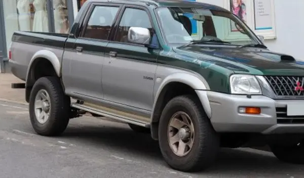Mitsubishi L200 III Double Cab