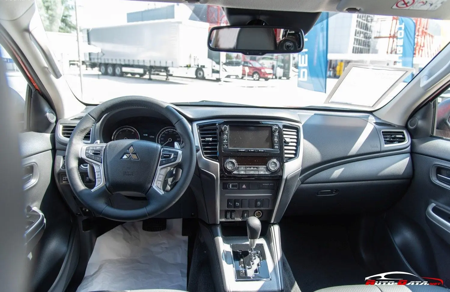 Mitsubishi L200 V Double Cab (facelift 2019)-5