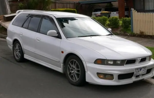 Mitsubishi Legnum (EAO)