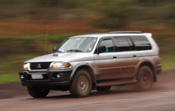 Mitsubishi Montero Sport I