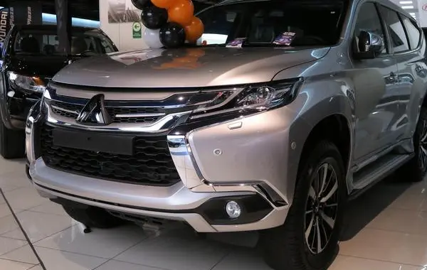 Mitsubishi Montero Sport III-1