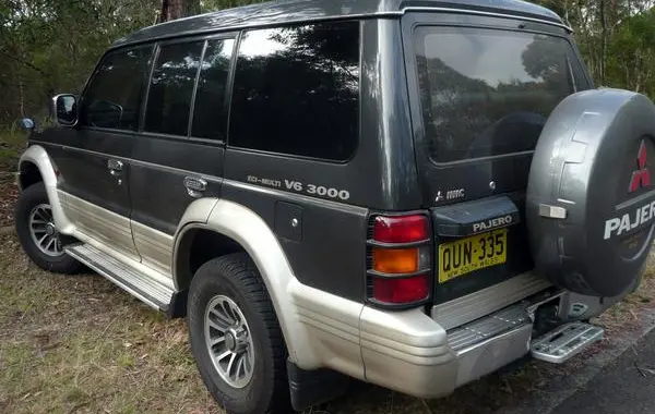 Mitsubishi Pajero II (V2_W,V4_W)-1