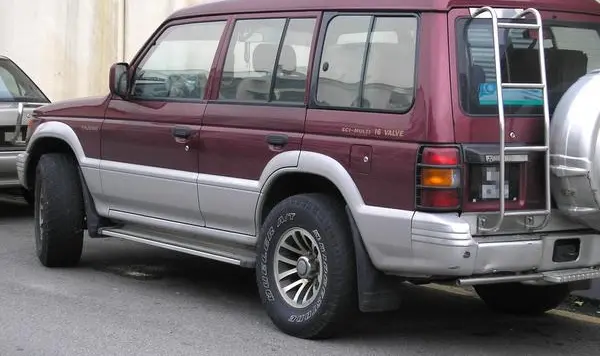 Mitsubishi Pajero II (V2_W,V4_W)-3