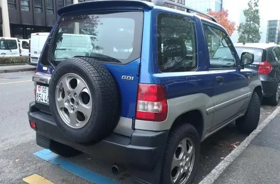 Mitsubishi Pajero Pinin (H60)-2